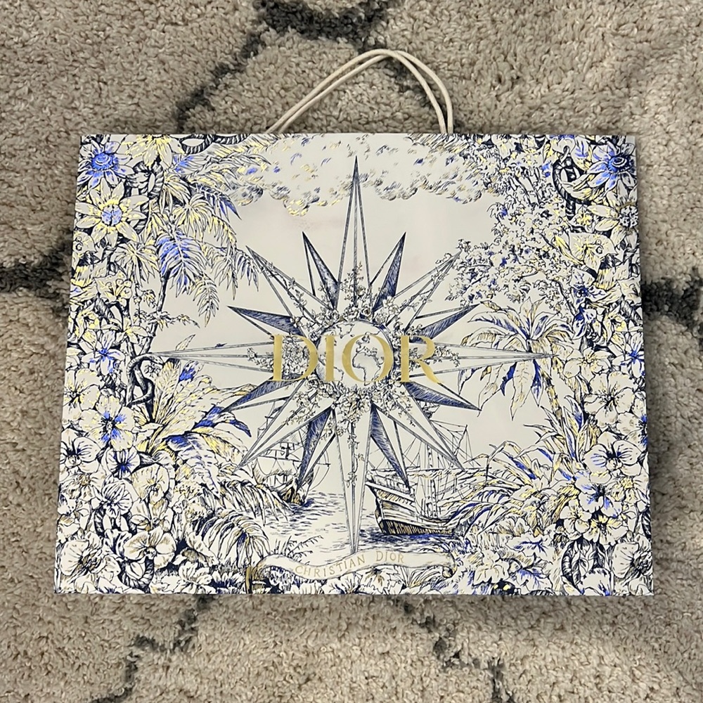 Large Christian Dior Holiday 2022 Shopping Bag
